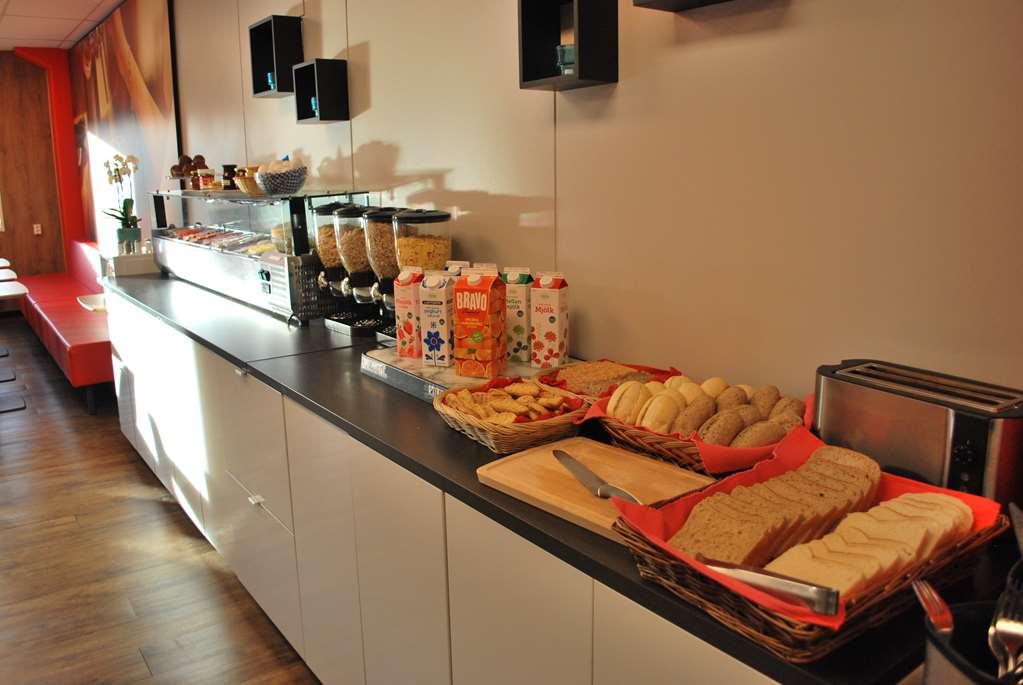 Sure Hotel By Best Western Спанга Ресторан фото